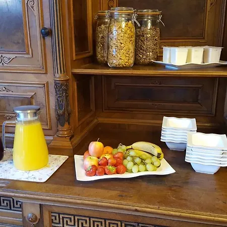 Leroy's Nocleg ze śniadaniem 3*